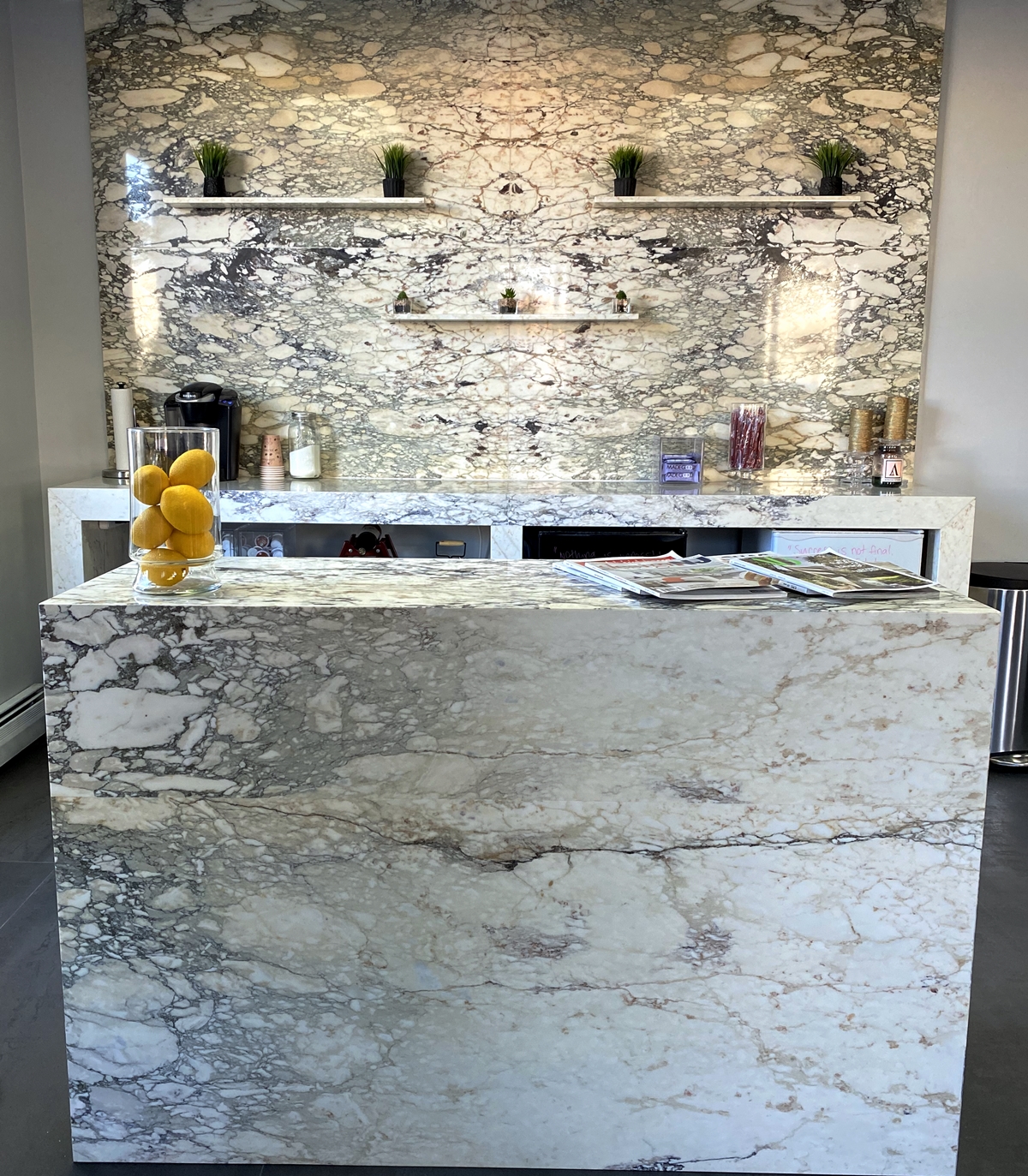 Breccia Capria Lot 1953 coffee bar @Arenastonenj
