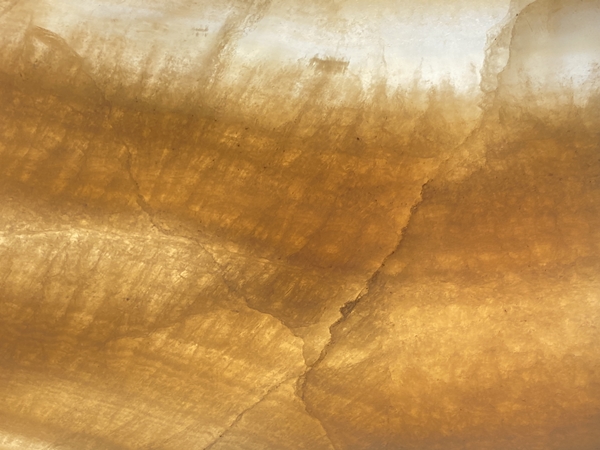 Caramello Onyx- Lot 0662 2cm Polished, 87 x 46, illuminated