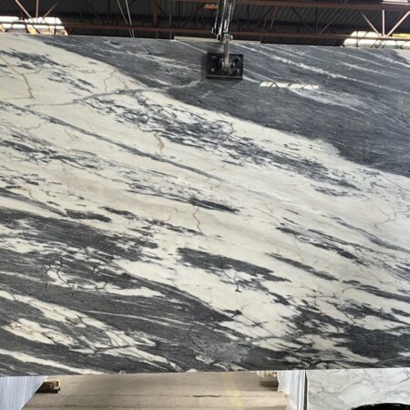 Calacatta Nero - Lot 2040 2cm Polished, 91" x 64"