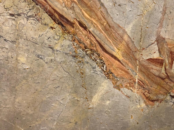 Opera Fantastico - This niche marble showcases a deep beige surface with dramatic veins of gold and red running their way throughout the slab. Simply stunning. Opera Fantastico - Lot A2721 | Arena Stone NJ Arena stone nj opera fantastico lot a2721 2cm polished opera fantastico lot a2721