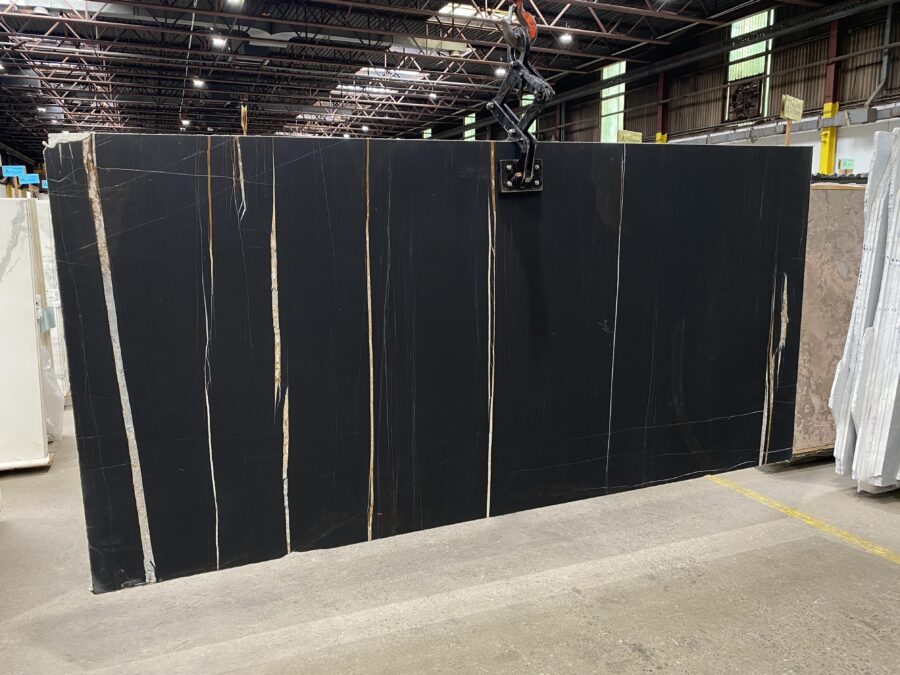 Sahara noir   lot 2346 2cm honed 123 x 58