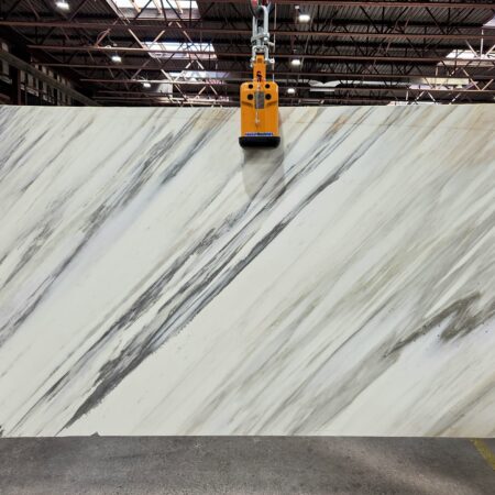 Calacatta Luccicoso - Lot 2553 2cm Honed, 127" x 67" [Slab #29]