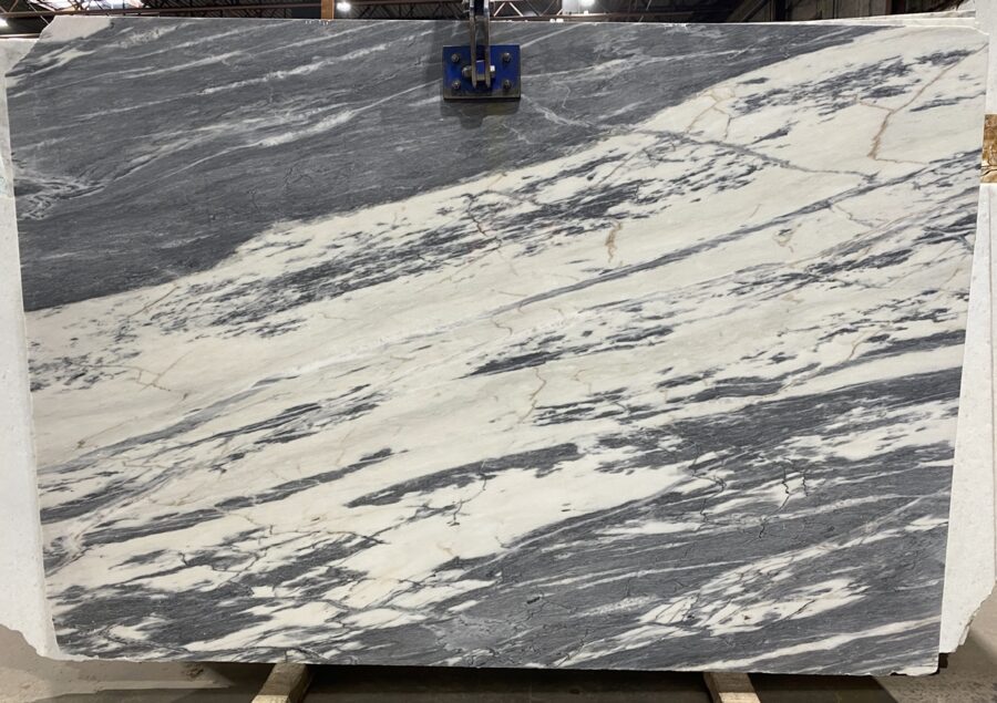 Calacatta nero   lot 2040 2cm polished 91 x 64 15f first bundle