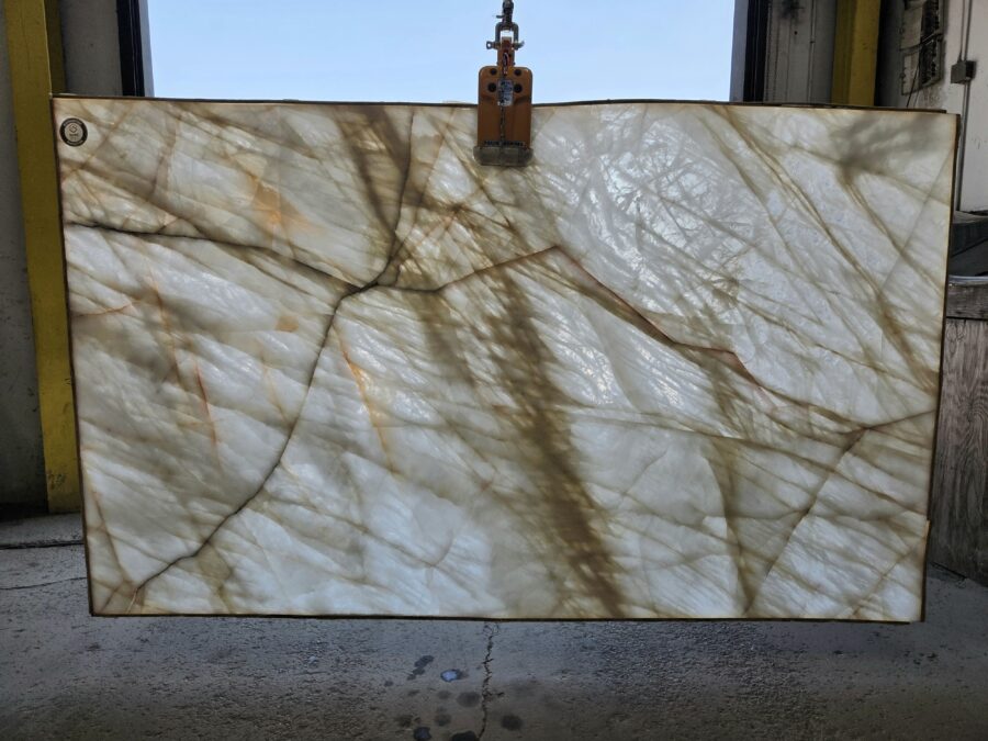 Cristallo - Lot 2577 3cm Polished & Resined, 127" x 74" [Slab #8] [Illuminated]