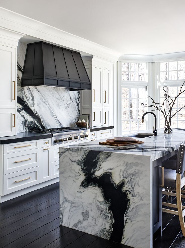 Panda White - Lot 2313 2cm Polished 125x74 Panda White - Lot 2313 2cm Polished 125x74