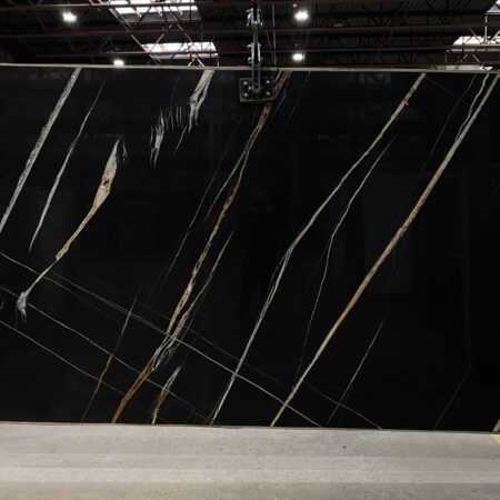 Sahara Noir - Lot 2350 2cm Polished, 132" x 77" [Slab #4]