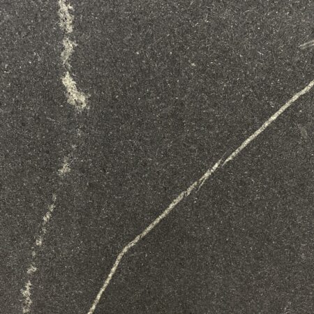 Black Sensation - Lot 2430