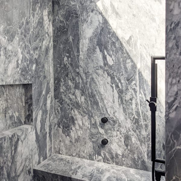 Bardiglio Nuvolato Shower - Image and Design by Ecology Architecture Urbanism