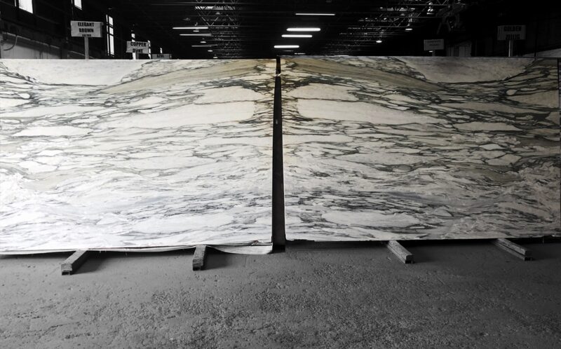 Calacatta Apuano- Lot 1870 2cm Polished, 119x76 [Bookmatched]