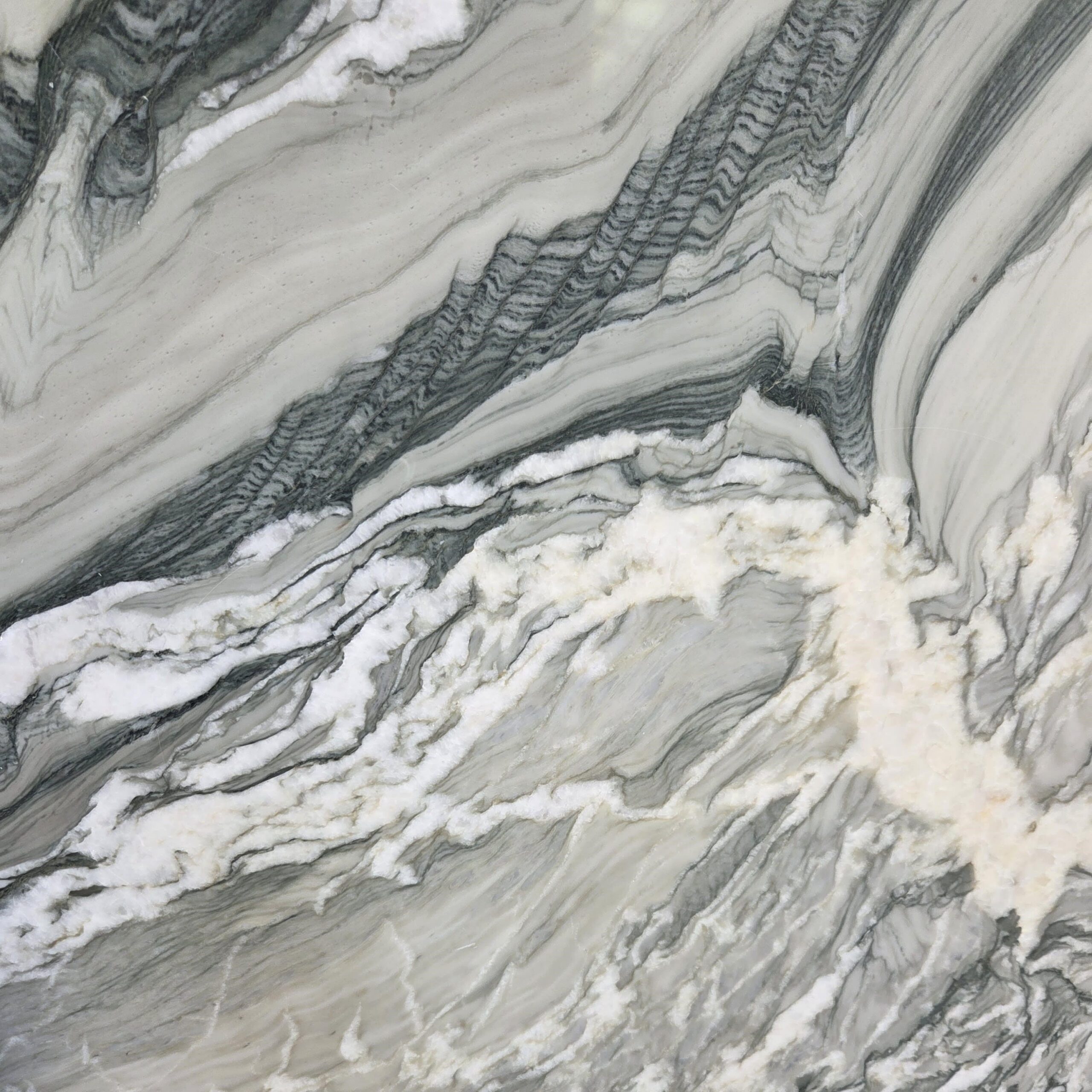 Earth's artistry captured. Our amazing Cipollino Green has layered texture including a vibrant green and grey palette, as well as sharp, flowing white veins. Cipollino Green - Lot 2605 | Arena Stone NJ Arena stone nj cipollino green lot 2605 2cm polished cipollino green lot 2605