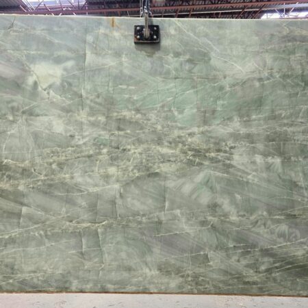 Emerald Green - Lot 2542 2cm Polished, 125x80 [Slab #52]