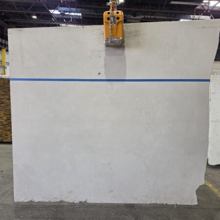 La Perla - Lot 1053 3cm Honed, 79" x 53" [Slab #1]