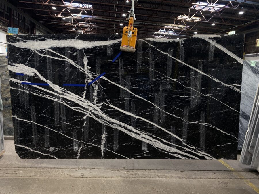 Arena stone nj nero marquina  lot 2339 2cm polished nero marquina   lot 2339 2cm polished 130 x 44 slab 60