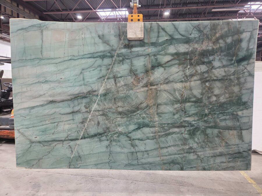 Arena stone nj quartzite smeraldo  lot 2227 2cm polished quartzite smeraldo   lot 2227 2cm polished 127 x 77 slab 33