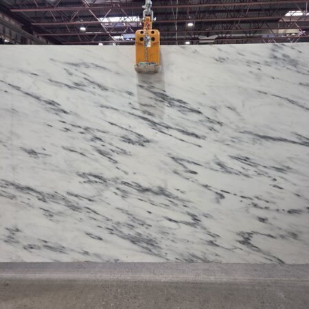 Royal Danby - Lot 1915 3cm Honed, 126" x 73" [Slab #2]