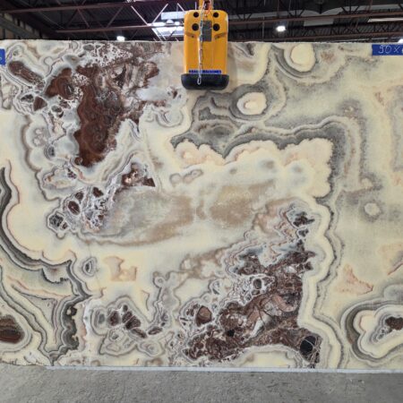 Woodstock Onyx - Lot 2556 2cm Polished, 90" x 61" [Slab #86]